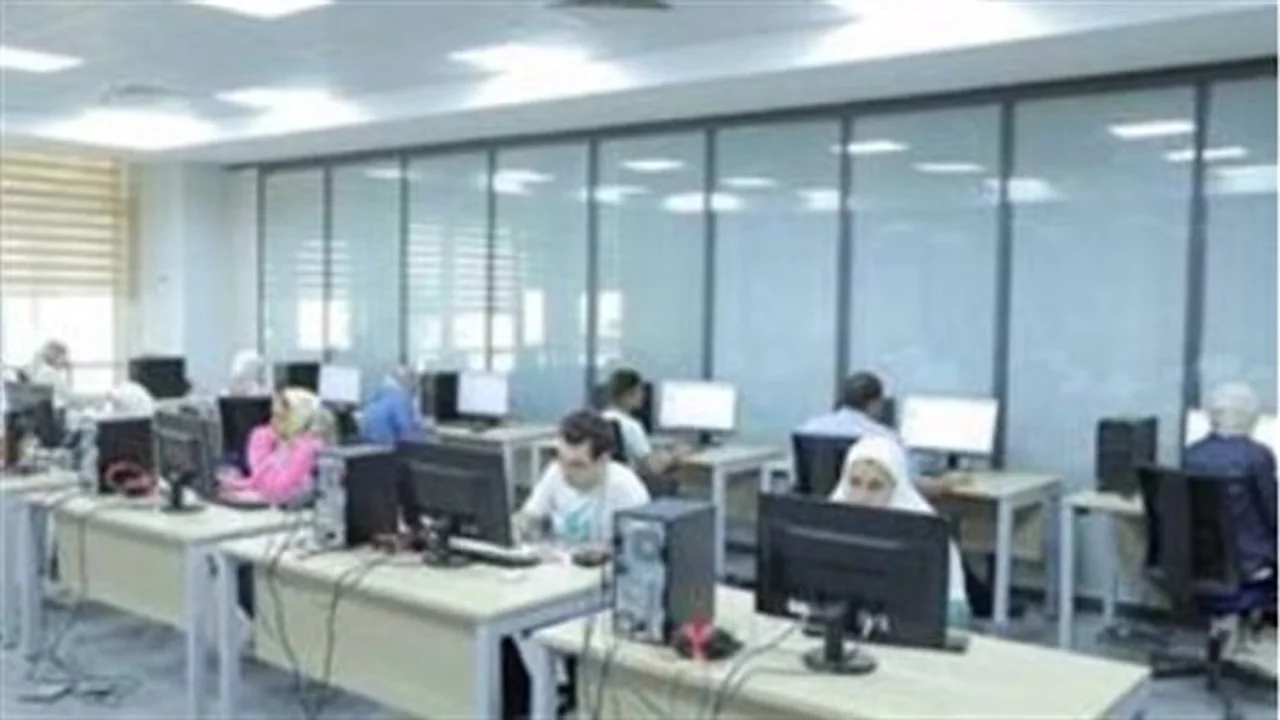 تجهيزات جديدة.. معامل جامعة عين شمس تضمن دعمًا فنيًا مستمرًا